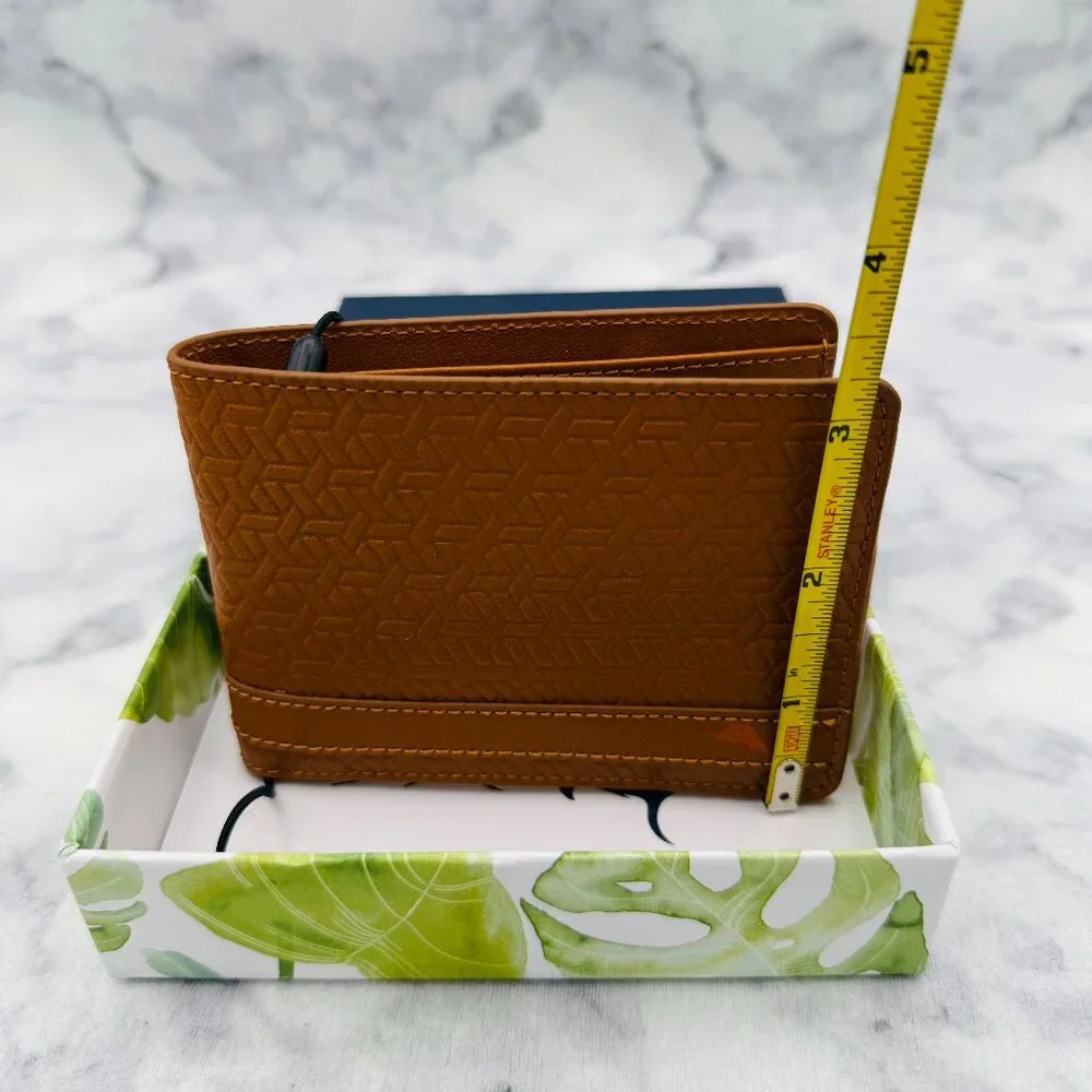 Tommy Bahama Leather Bifold Wallet,Tan Geometric Embossed,Logo Detail,Boxed-NEW - Picture 9 of 13